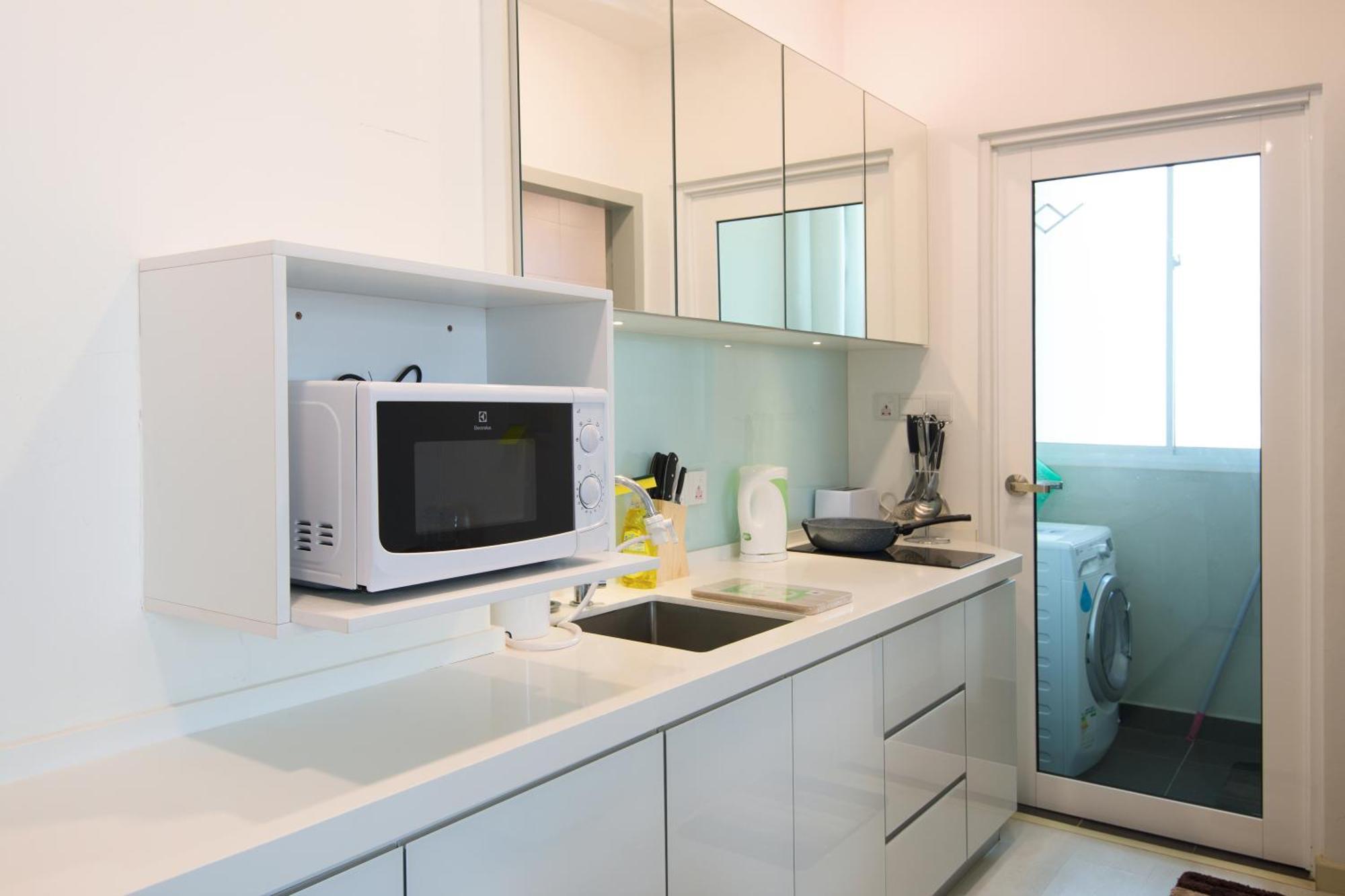 Straits Garden Suites By The Homestay Helper 乔治敦 外观 照片